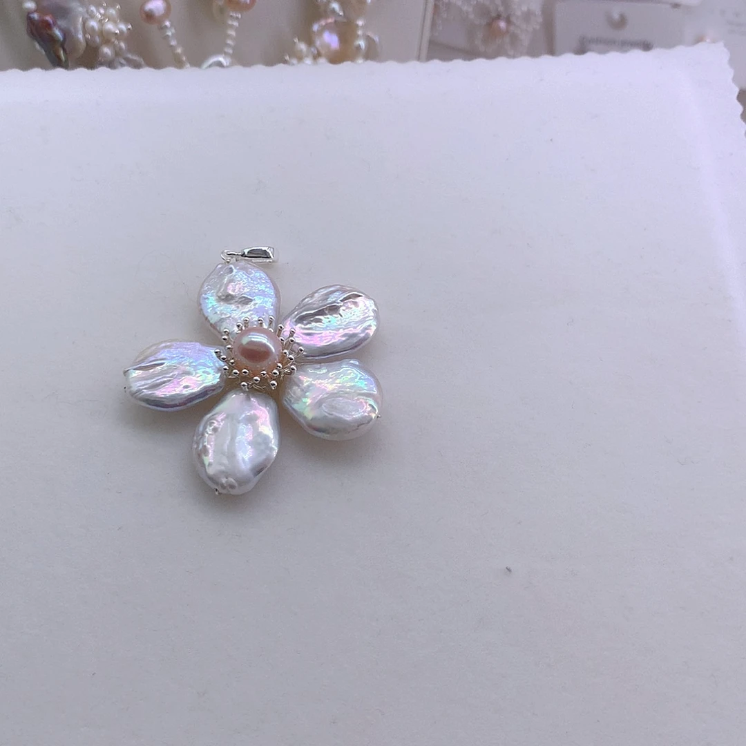 炫****淡水珍珠胸针未镶嵌