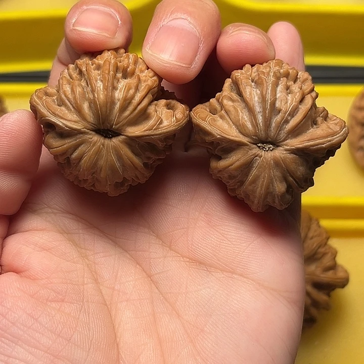 1***多吊坠文玩核桃36磨盘