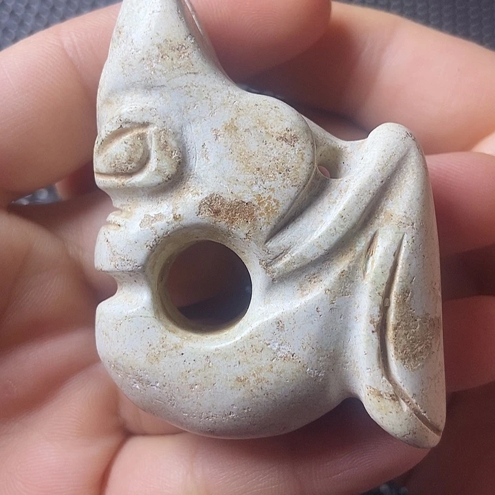 和田玉（糖玉）未镶嵌挂件