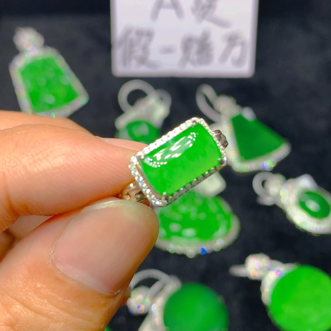 颈饰银S925镶嵌翡翠