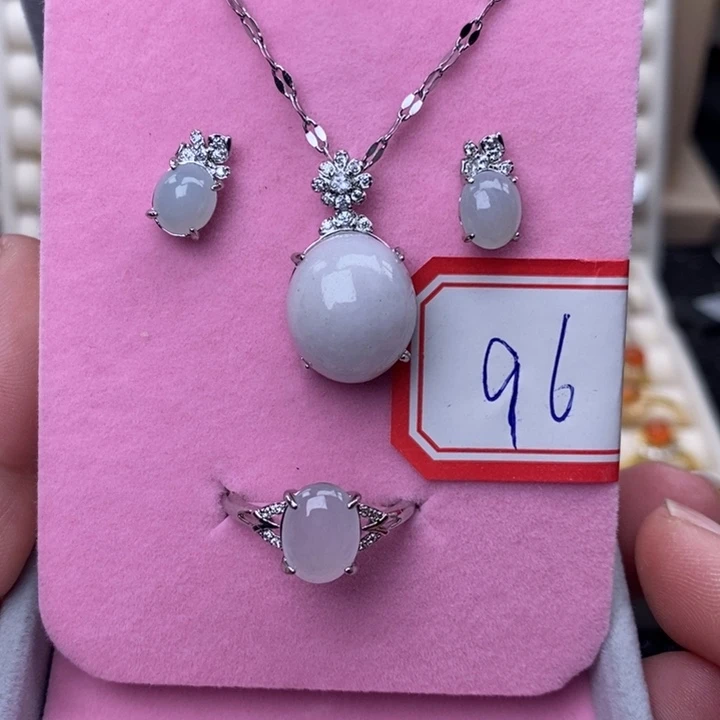 未镶嵌戒指翡翠缅甸