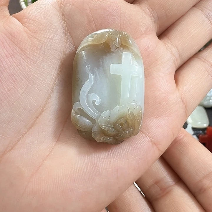 颈饰未镶嵌和田玉