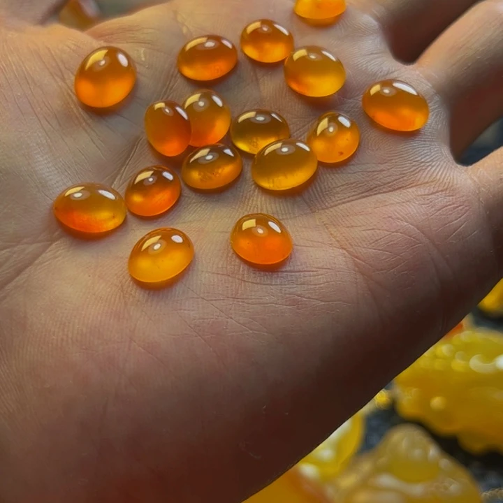 浅***沫石英质玉吊坠未镶嵌