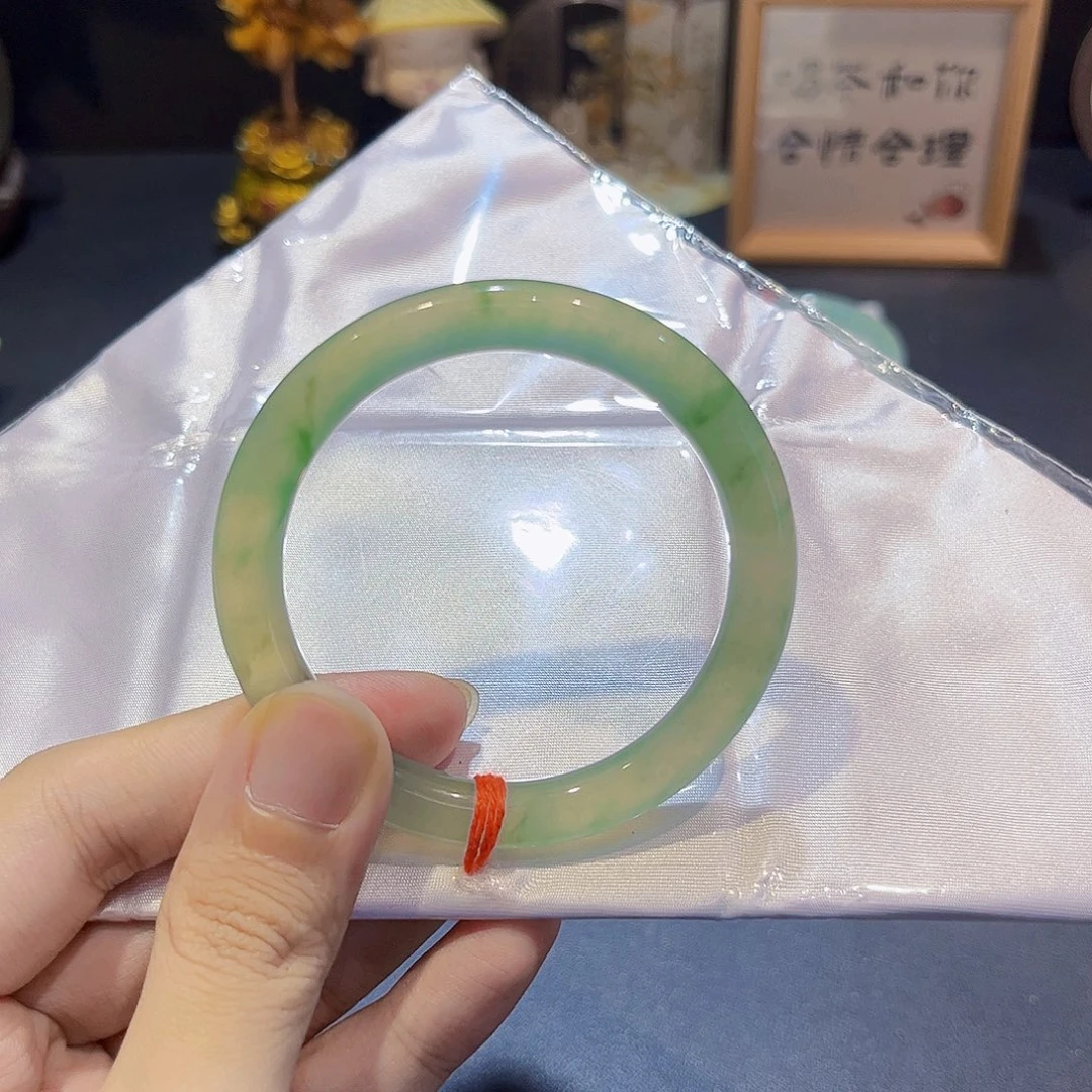 翡翠手镯未镶嵌53圈买断