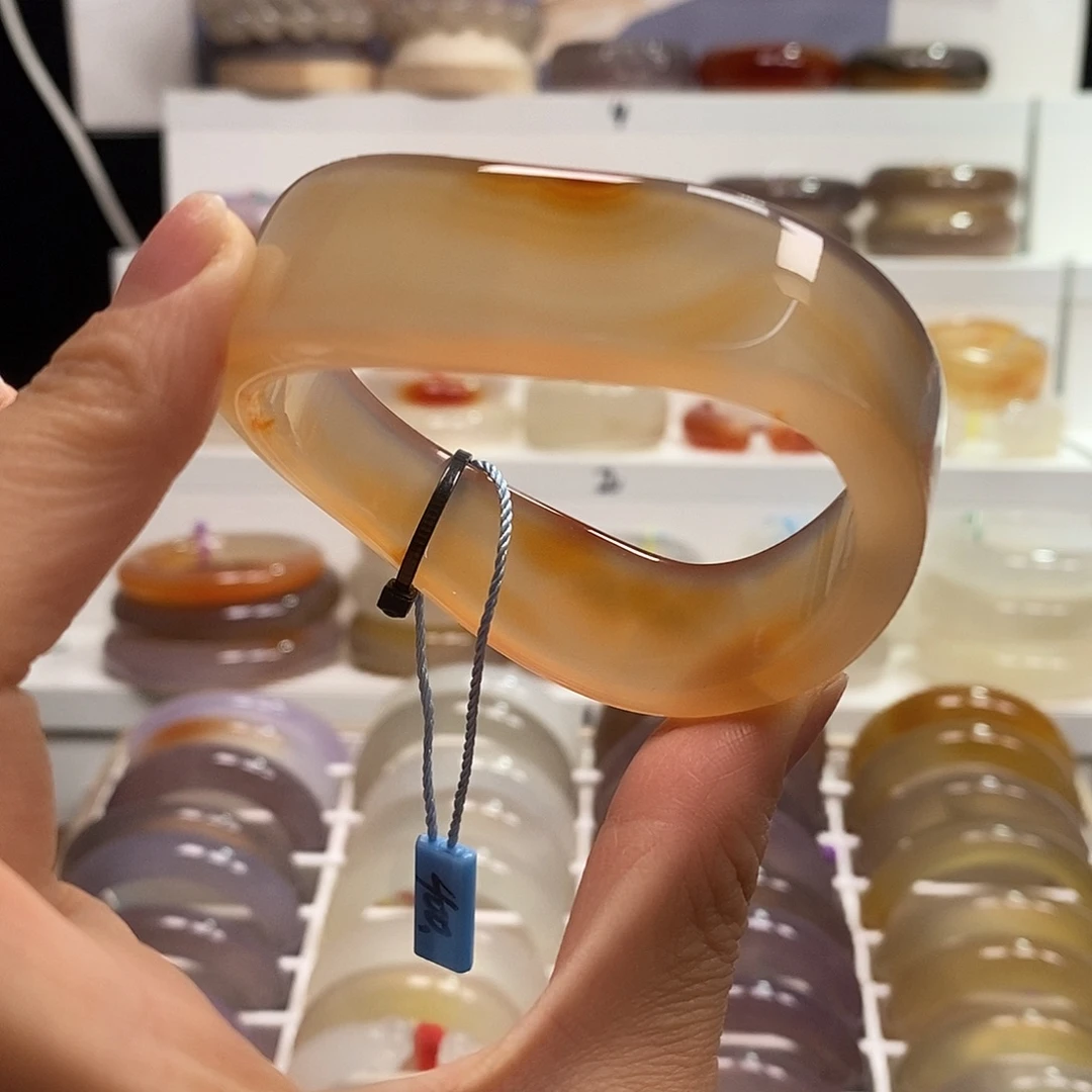 手镯玛瑙/玉髓未镶嵌