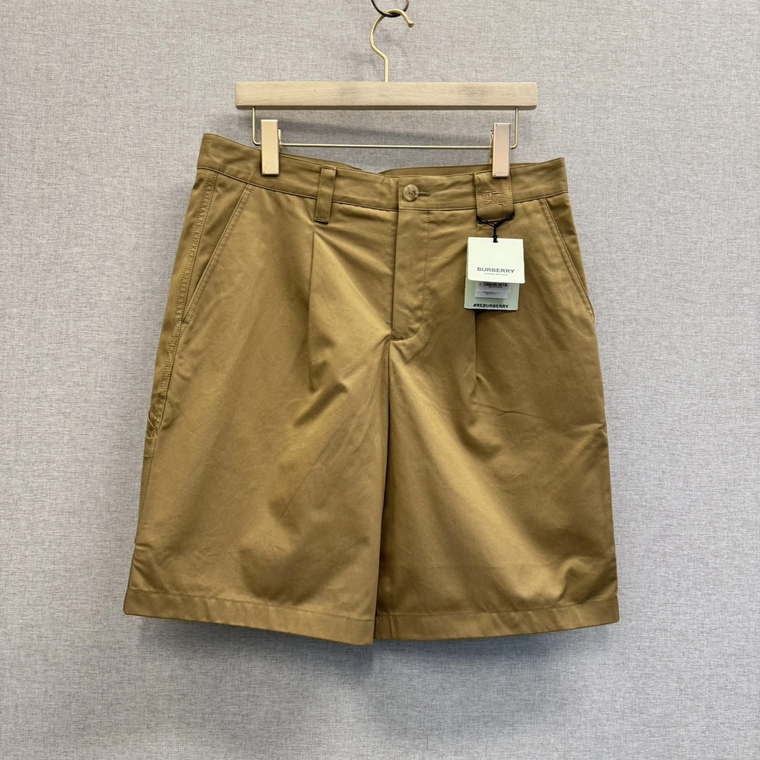未使用 BURBERRY/博柏利 骑士徽标刺绣休闲短裤 MSH10148