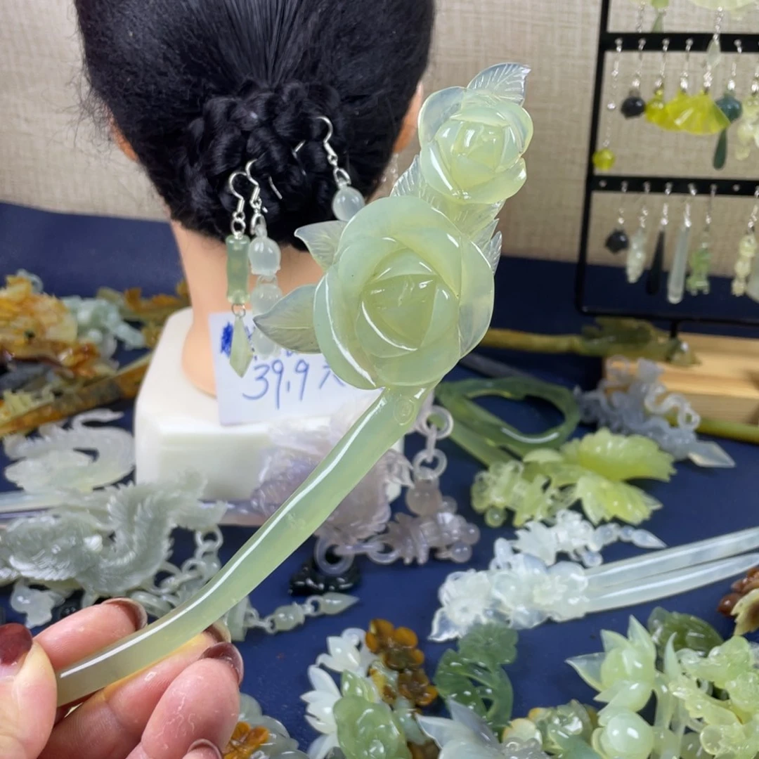 蛇纹石玉未镶嵌发饰