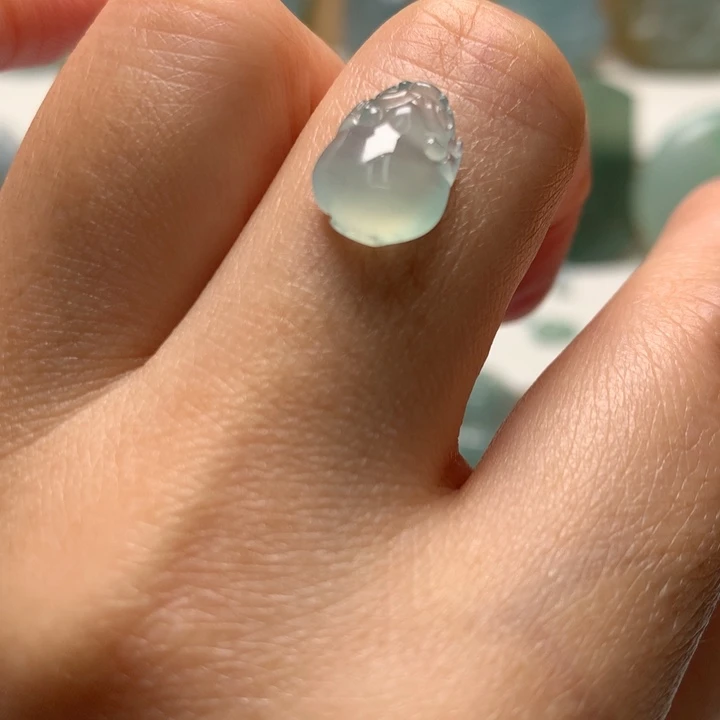 定制翡翠未镶嵌三角金蝉