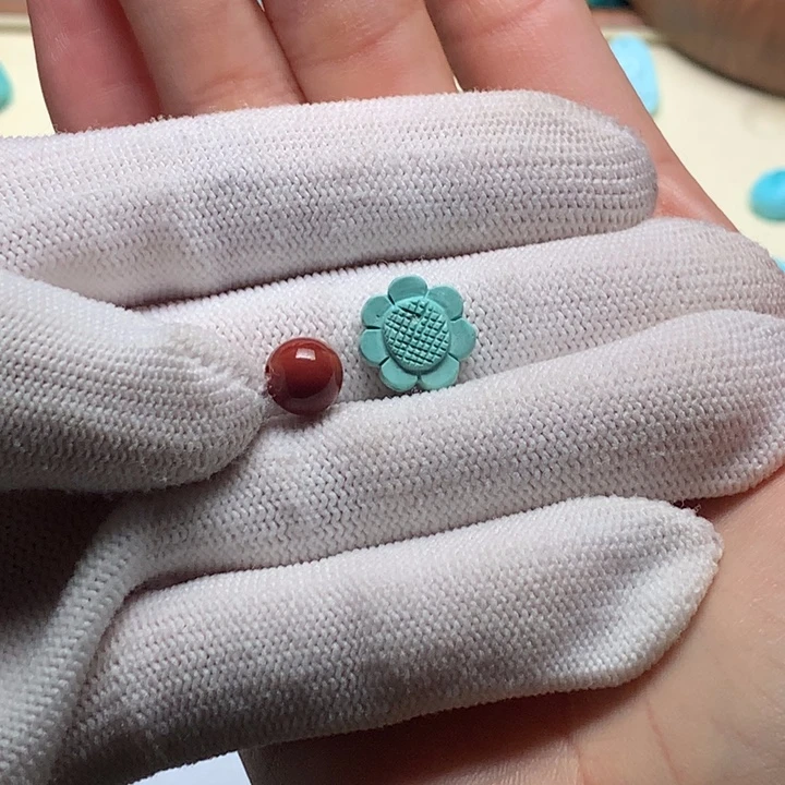 看***书南红玛瑙未镶嵌珠宝奇石