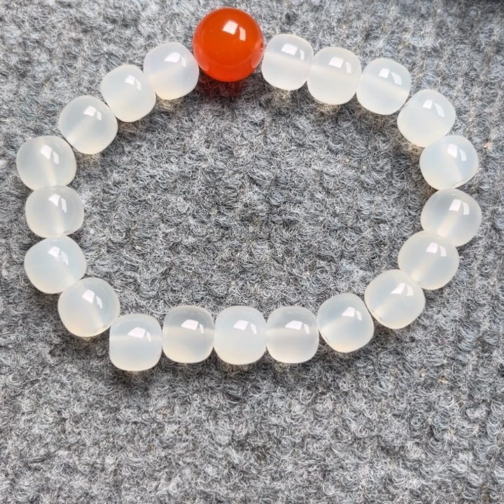 玛瑙/玉髓手串未镶嵌s****娜