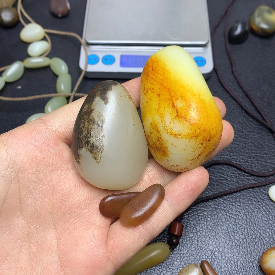 专***）和田玉未镶嵌挂件