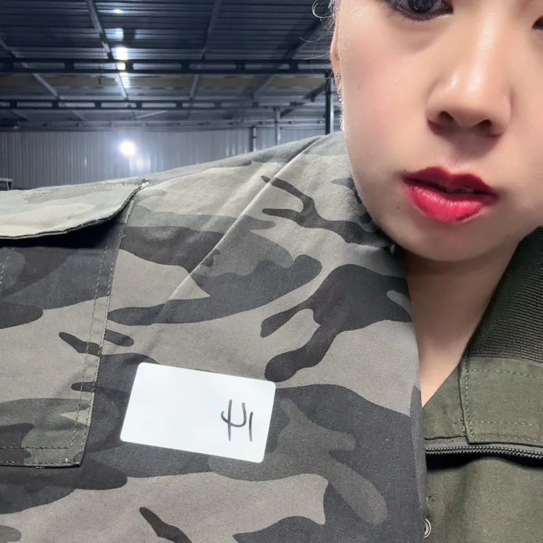 180裤子两条。   14