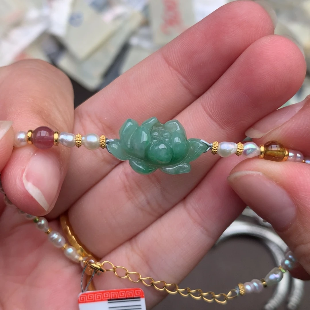 【闪购商品】翡翠挂件未镶嵌一