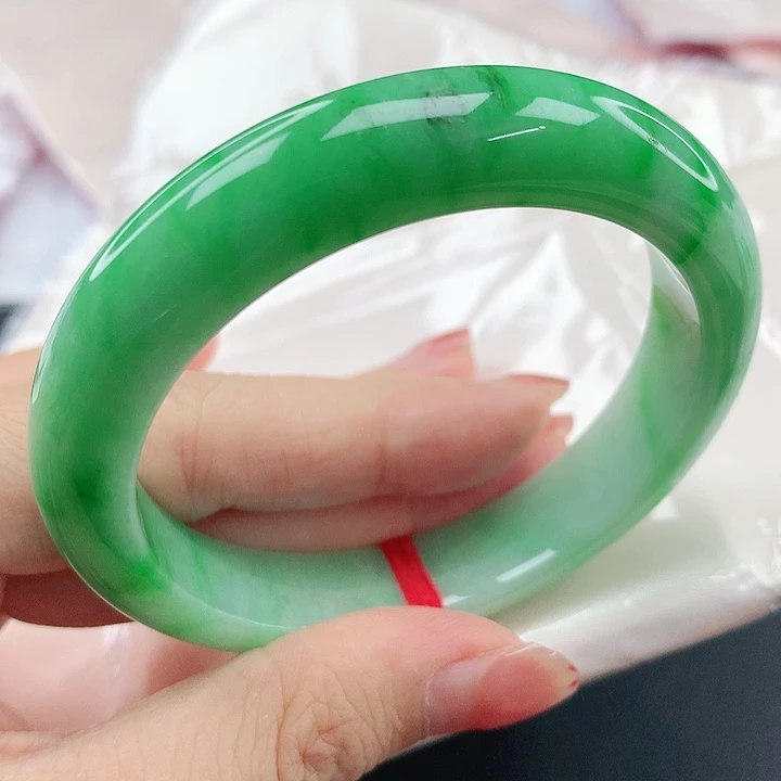翡翠手镯未镶嵌，776