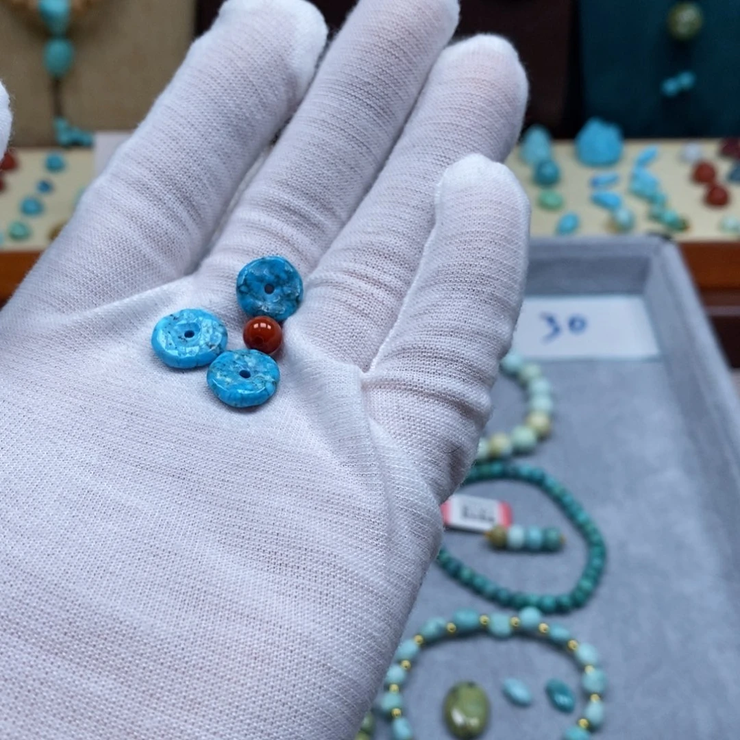 未镶嵌配饰南红玛瑙