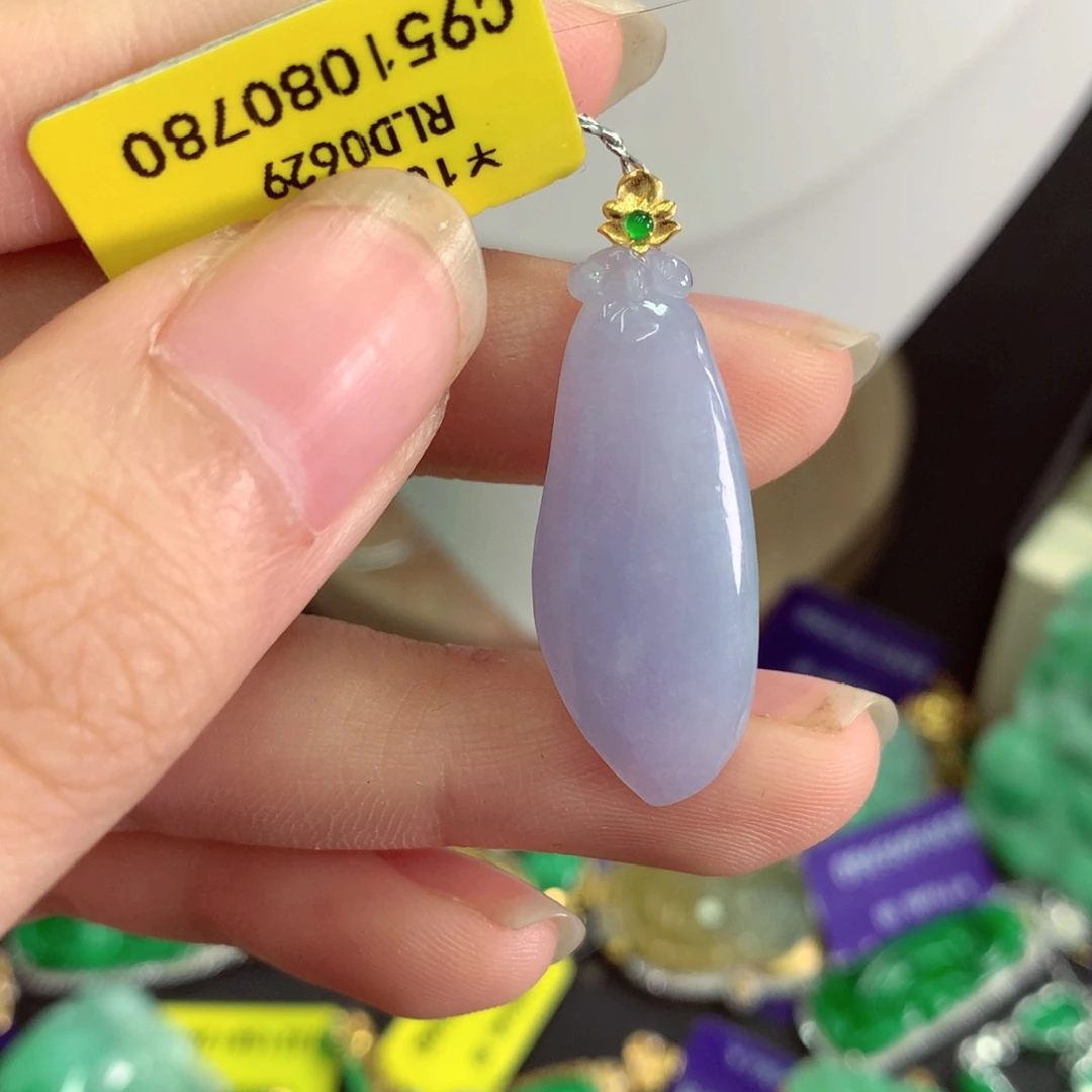 吊坠(不含链)18K金镶嵌翡翠