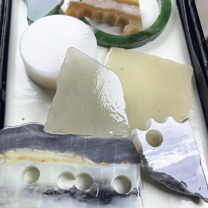 和田玉（糖玉）和田玉边角料9K金镶嵌驰*