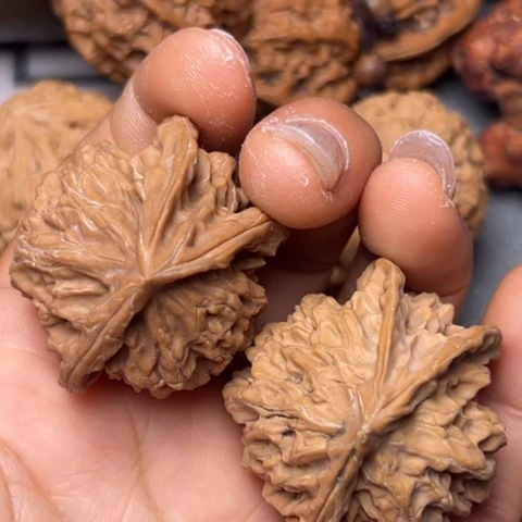 把件文玩核桃盘山三棱