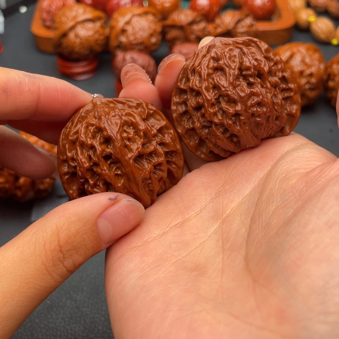 把件文玩核桃盘龙纹