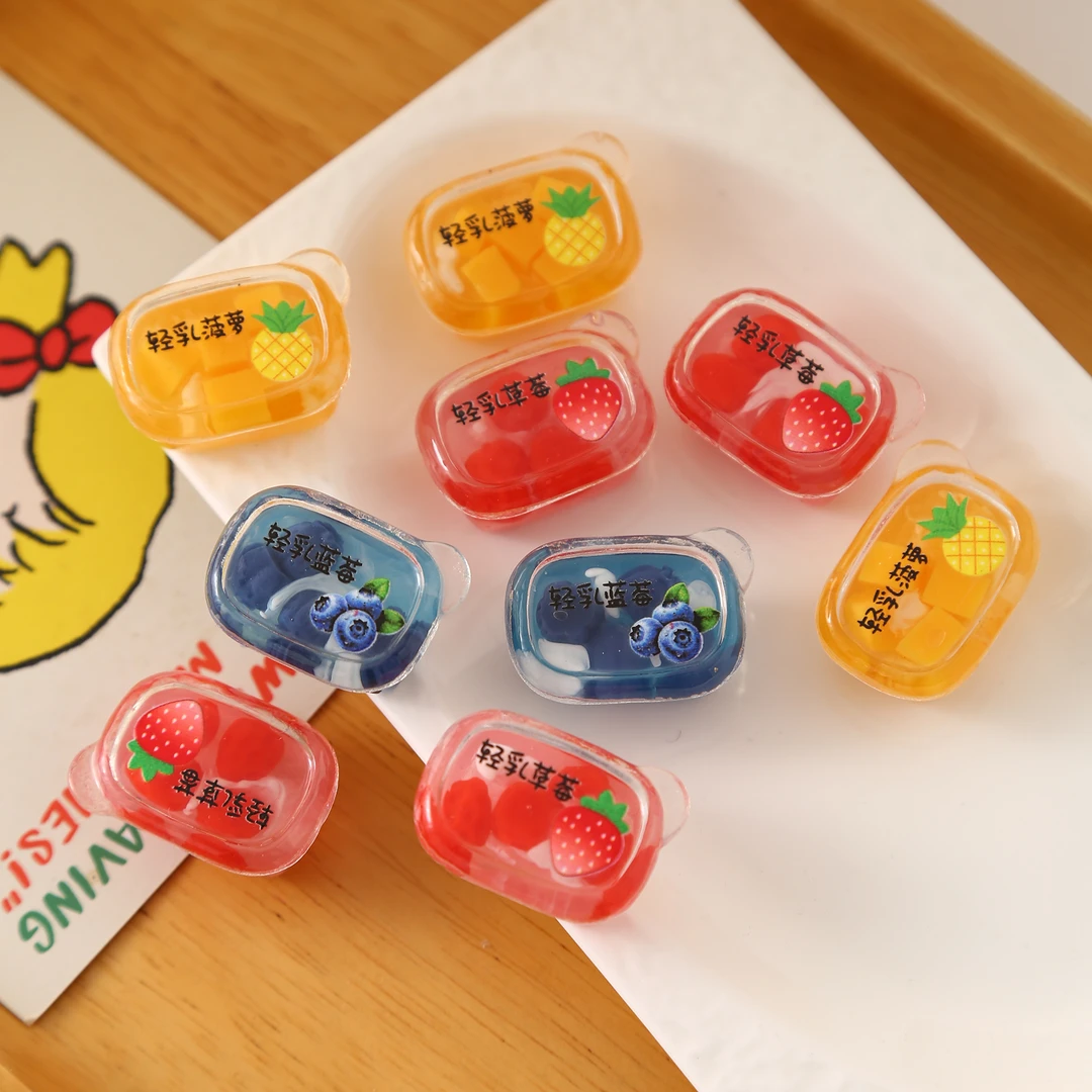 正经定制 轻乳果汁盒 树脂配件小摆件冰箱贴钥匙扣奶油胶