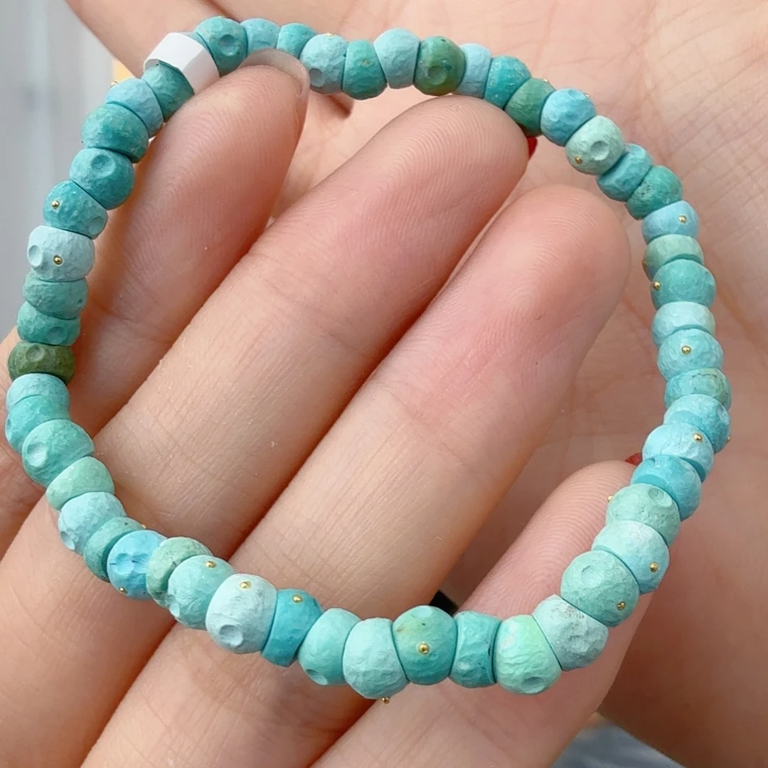 绿松石未镶嵌挂件