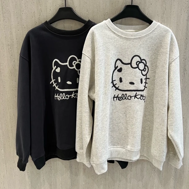 二美《hello kitty卫衣》