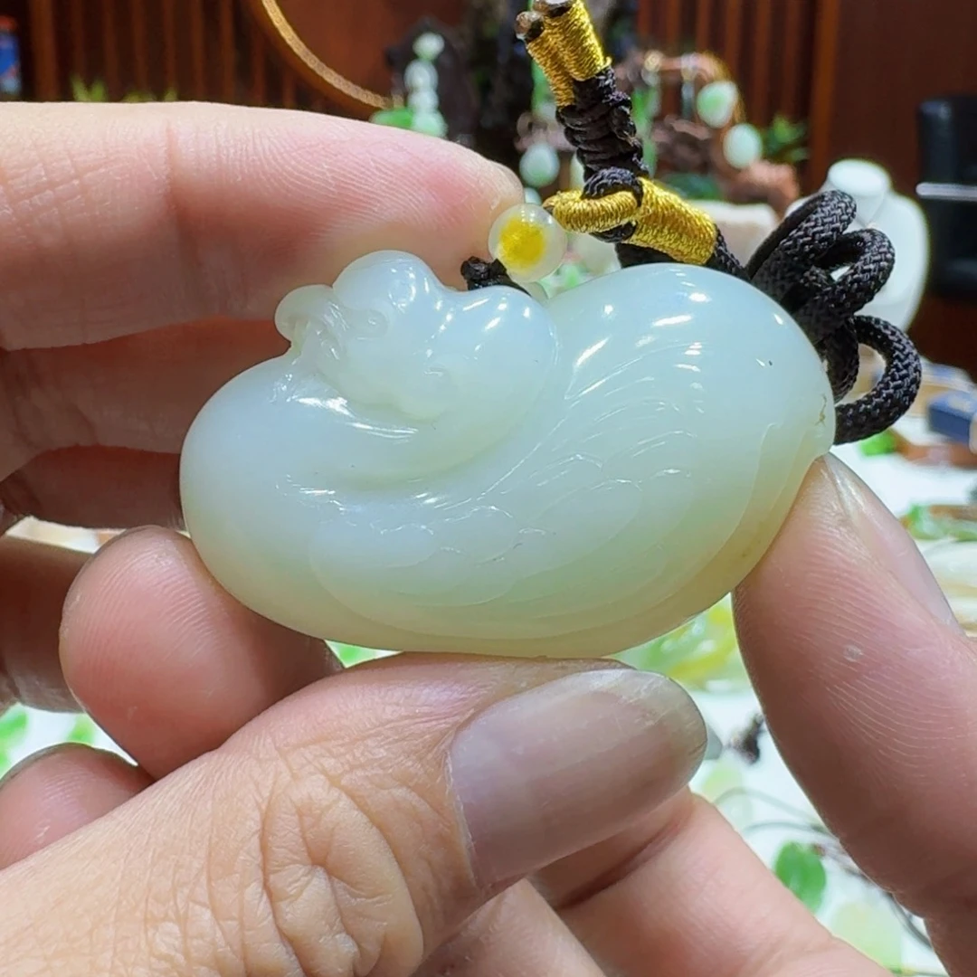 和田玉和田玉且末鹅如意未镶嵌