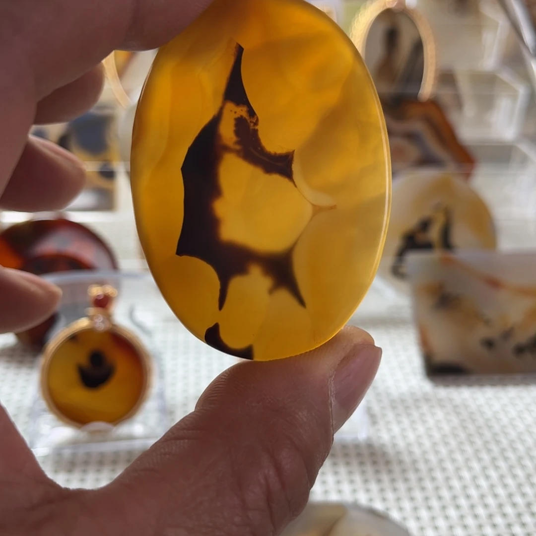 玛瑙/玉髓未镶嵌吊坠(不含链)