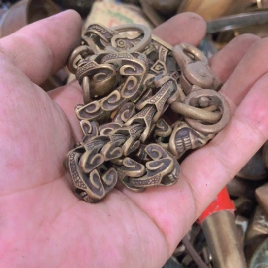 勇***哥闪电购铜摆件工艺品