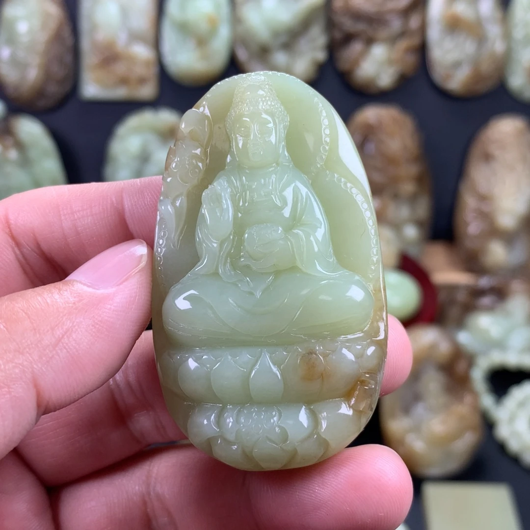 风****和田玉未镶嵌颈饰
