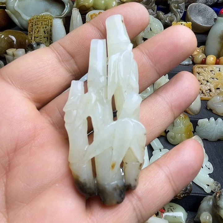 颈饰未镶嵌和田玉