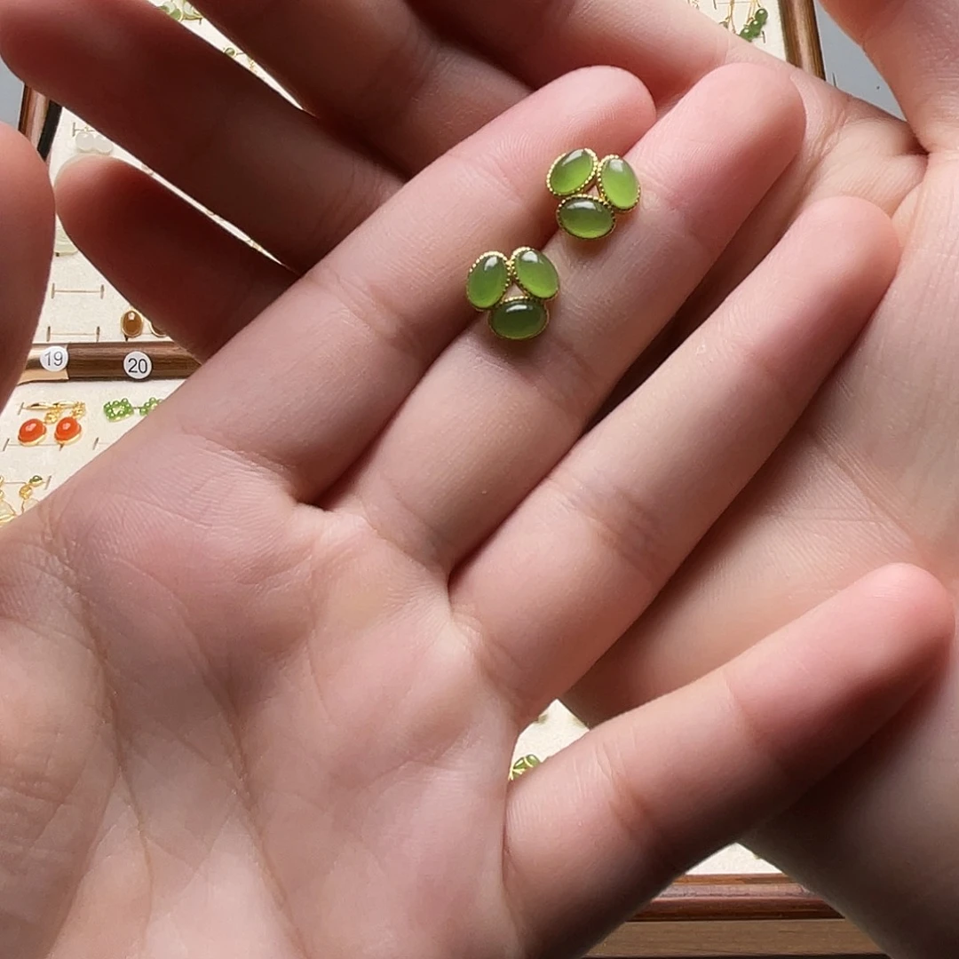 银S925镶嵌和田玉耳饰