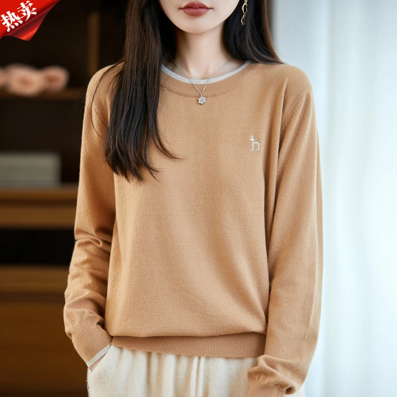 时尚品牌正品秋冬时尚女装刺绣长袖圆领针织衫百搭内搭打底衫上衣