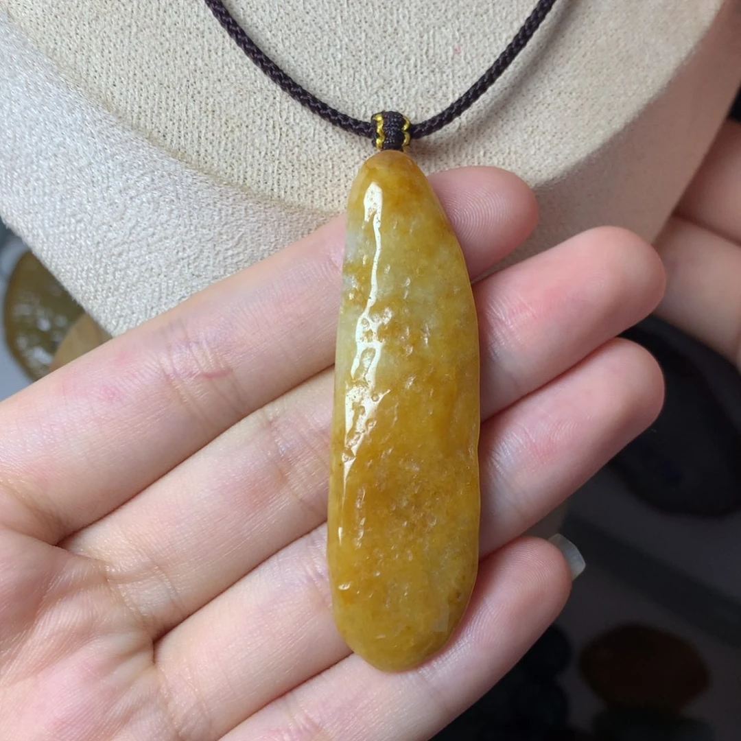 翡翠未镶嵌颈饰吊坠