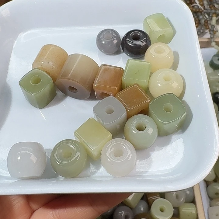 易***安和田玉（糖玉）未镶嵌颈饰拍10