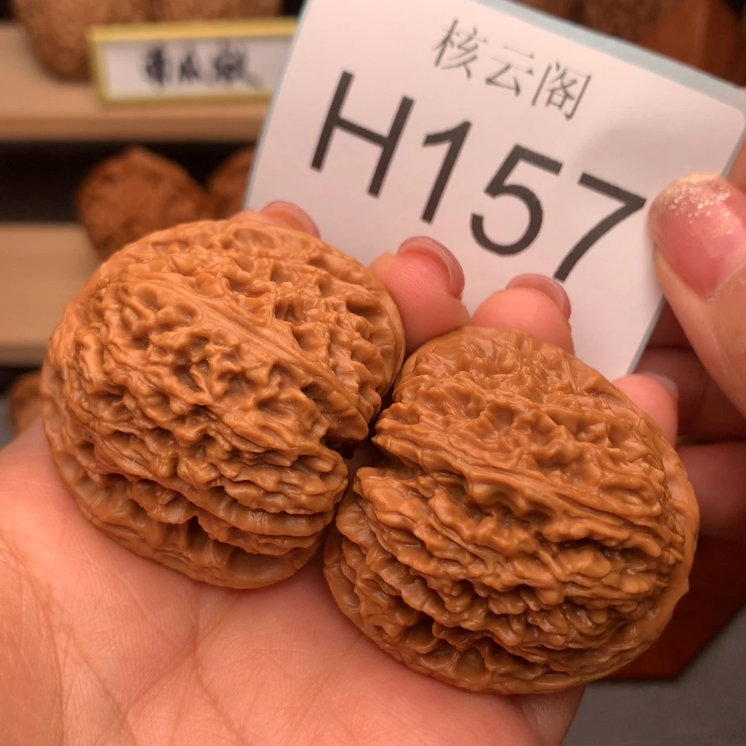 文玩核桃把件42高炮凹地逐鹿南疆石