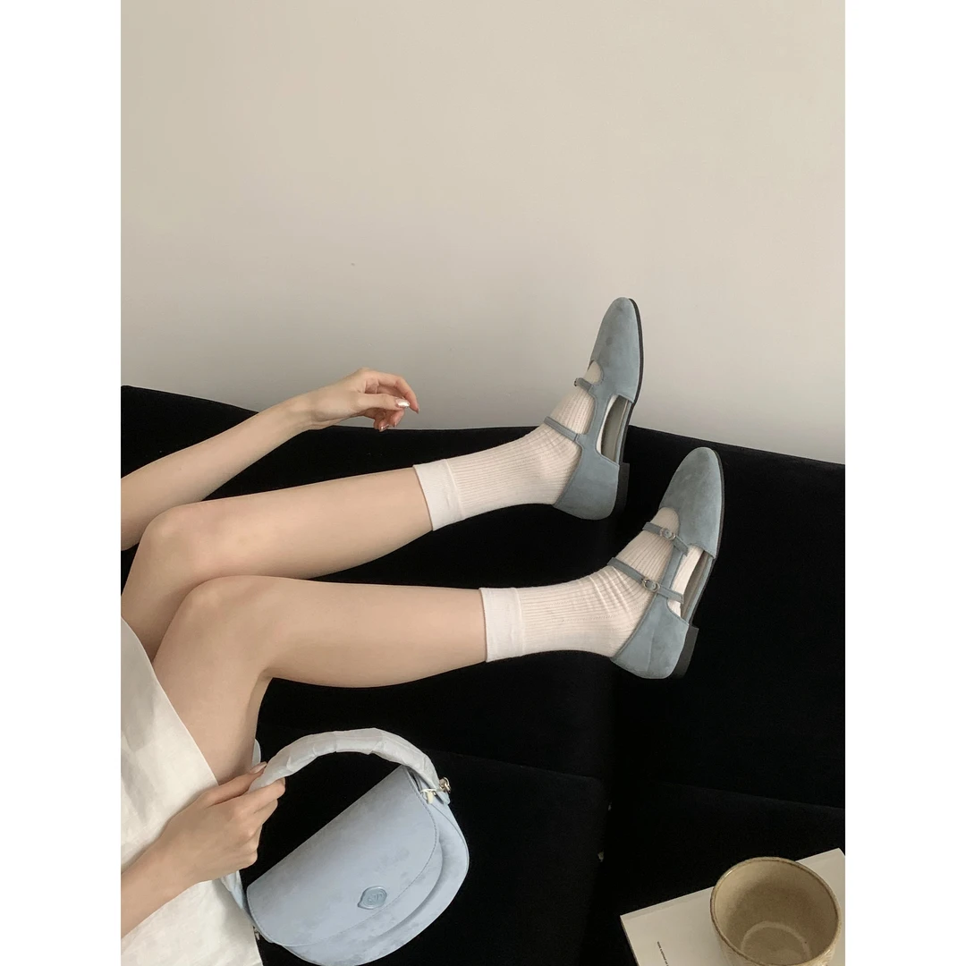 8600-11#【芭蕾舞】超有设计感侧空浅口仙女风单鞋