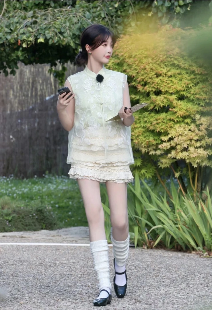 小小仟 虞书欣同款新中式绿色马甲半裙