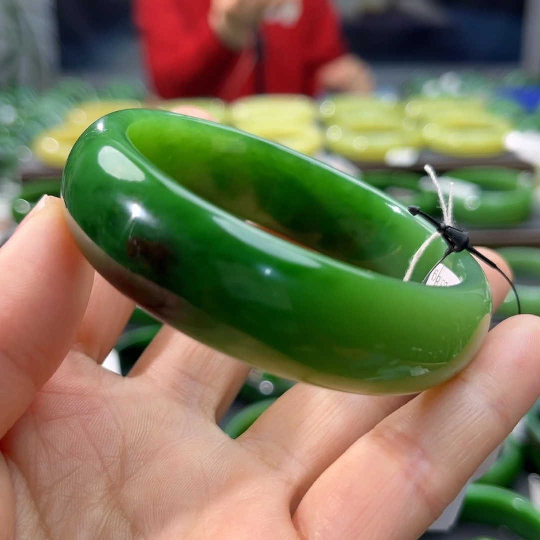 和田玉（碧玉）手镯未镶嵌