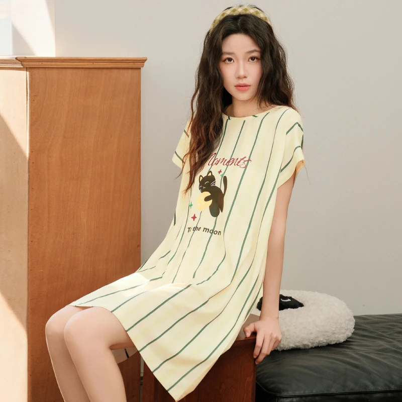 芬腾短袖中长裙女款舒适冰丝圆领套头凉感可爱睡裙可外穿家居服
