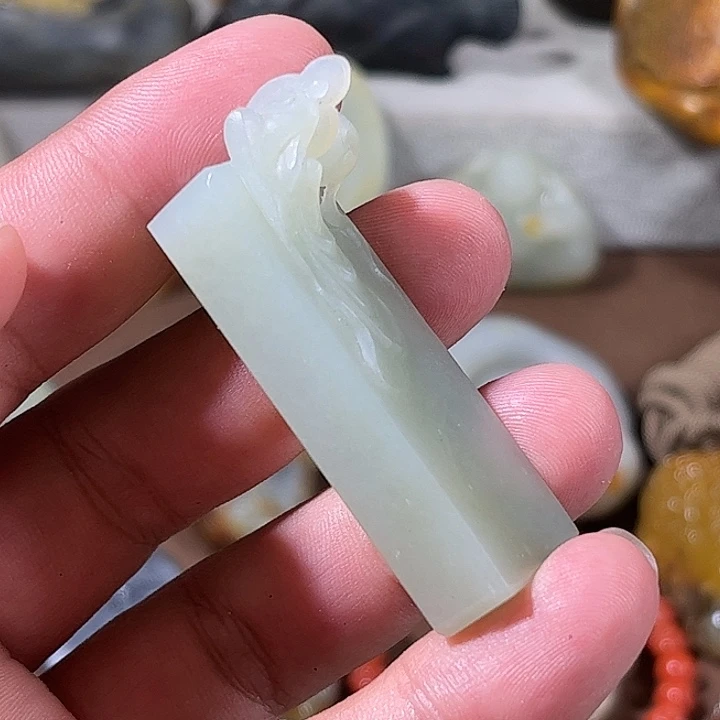 行***者未镶嵌和田玉摆件