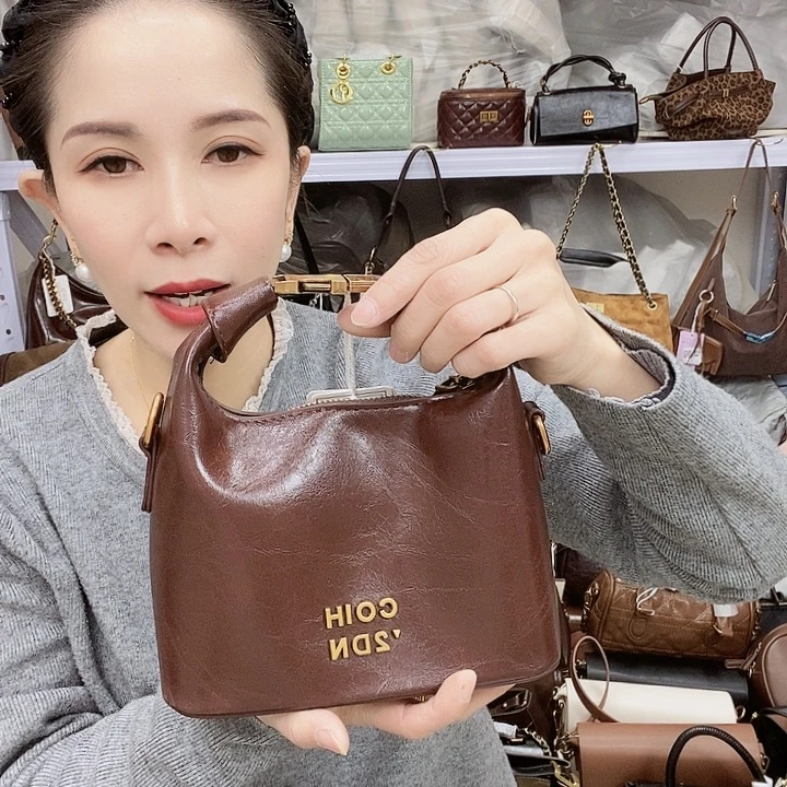 蚕丝小牛剖层皮革PU0736