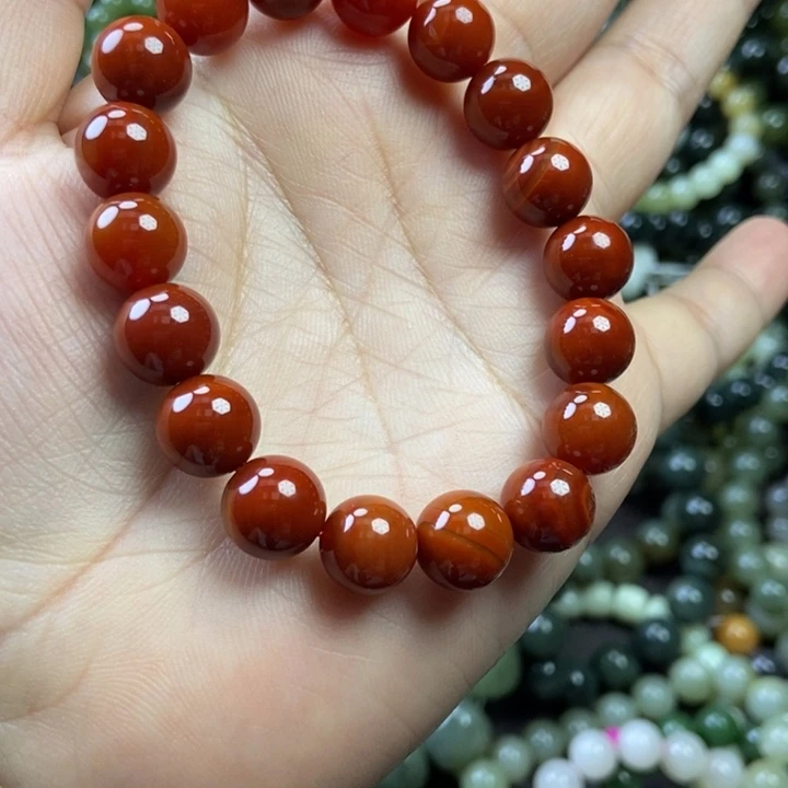 颈饰未镶嵌透闪石质玉卡10