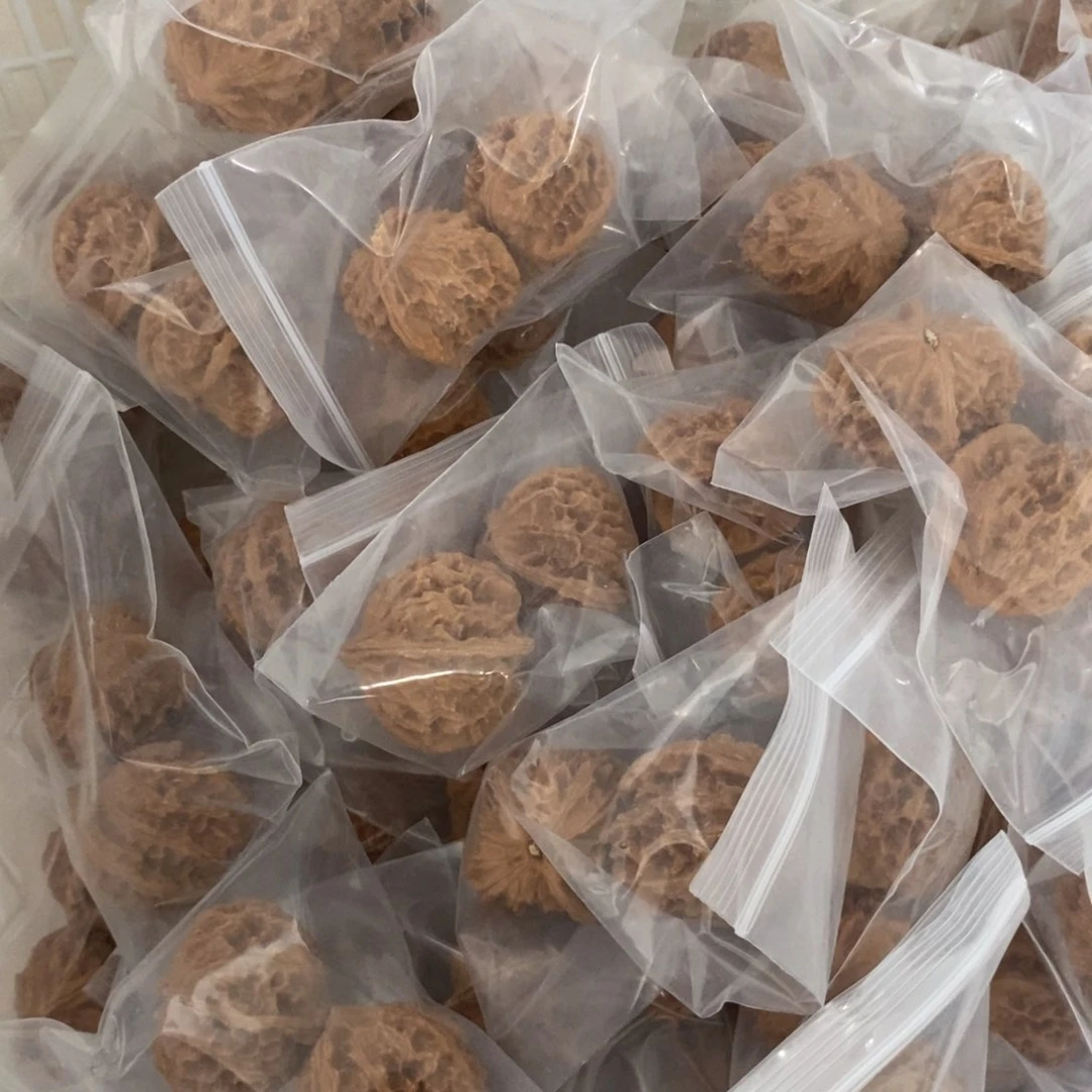 文玩核桃吊坠秦皇岛元宝有瑕疵