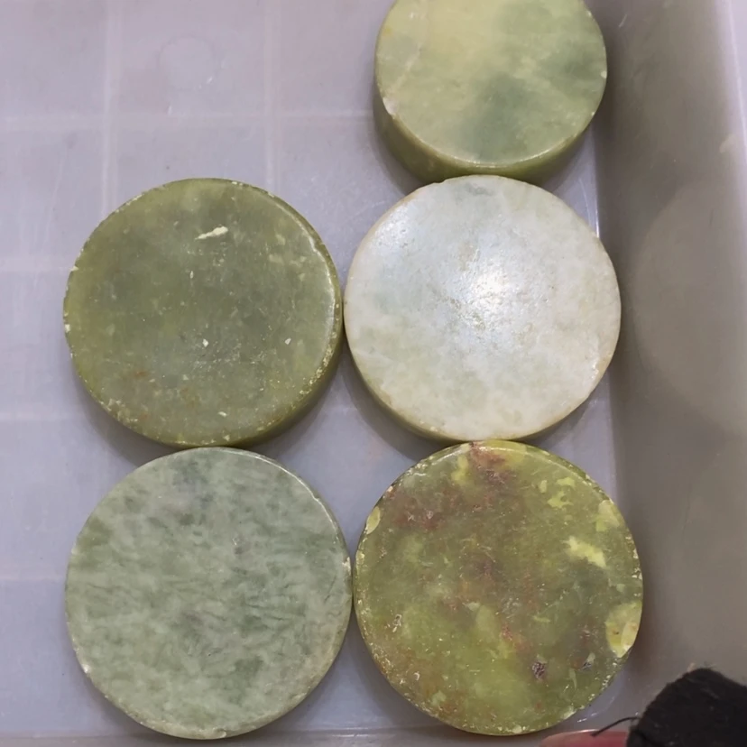 【闪购商品】蛇纹石玉颈饰未镶嵌95