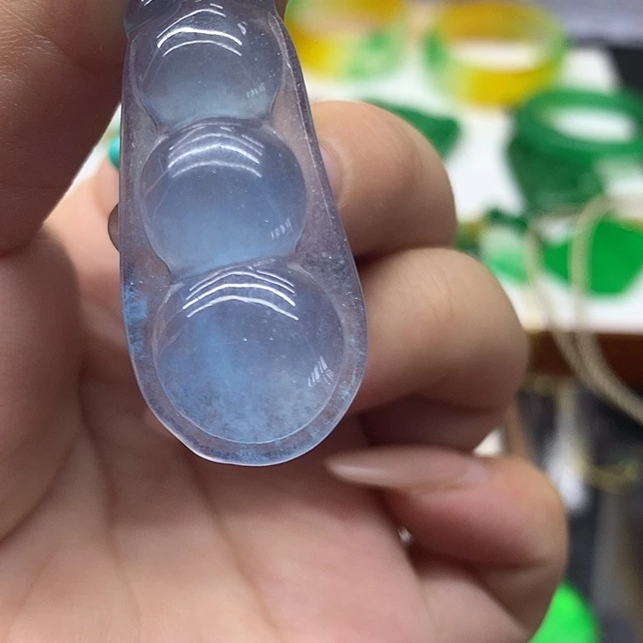 高端大气上档次吊坠