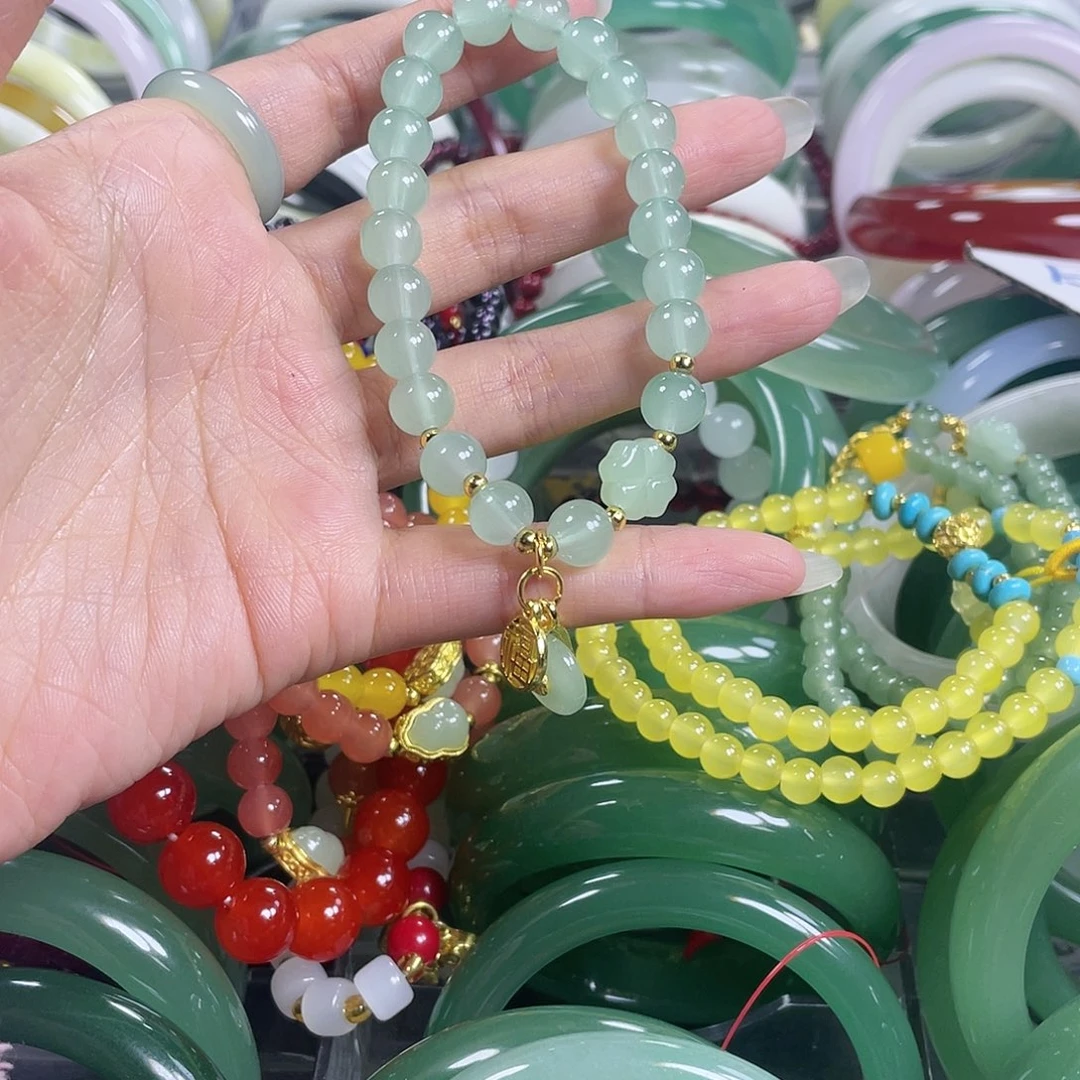 【闪购商品】石英质玉手镯未镶嵌