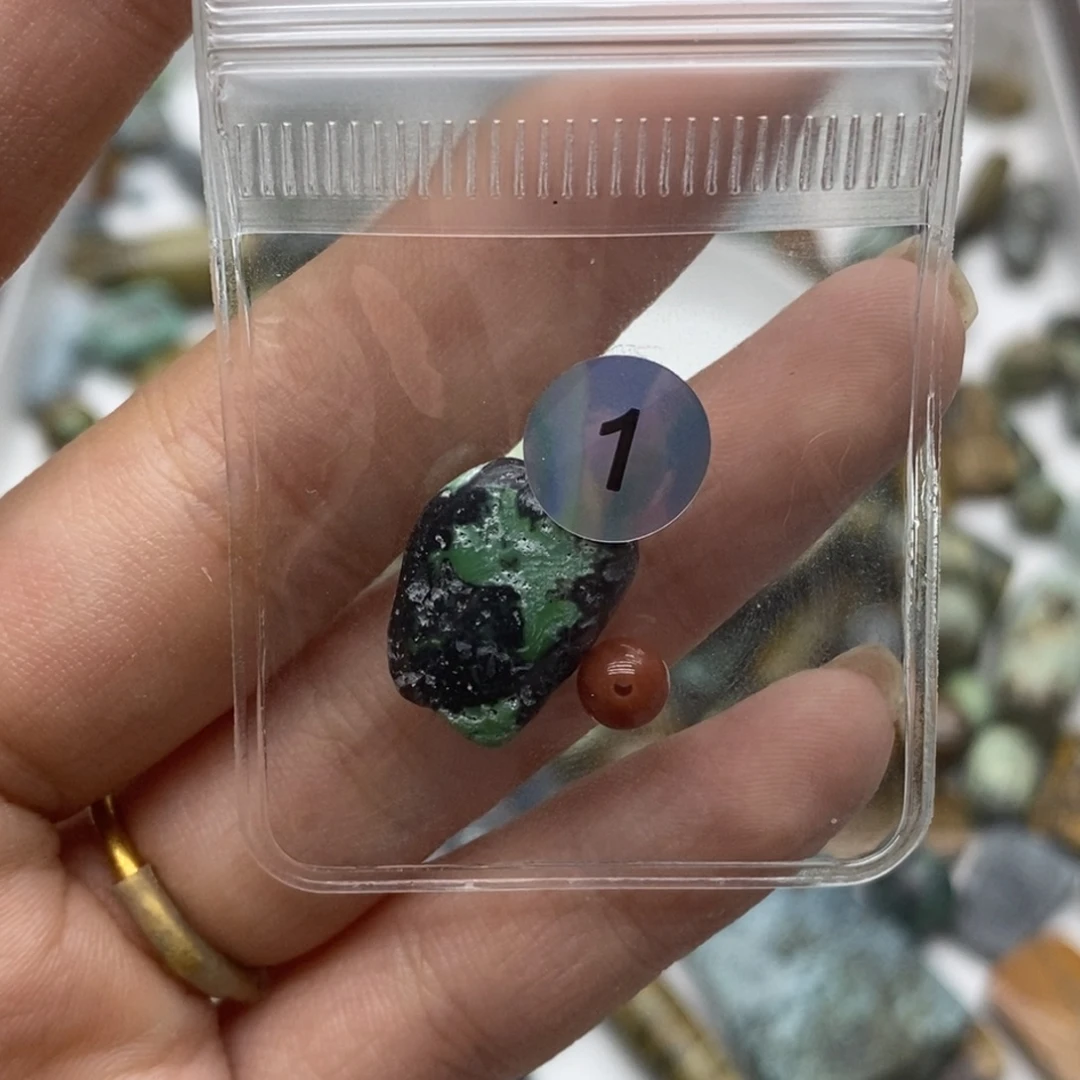 悦***香未镶嵌南红玛瑙珠宝半成品