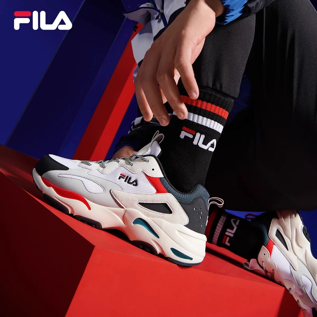 【猎空】斐乐25款复古百搭流光时尚情侣轻便运动老爹鞋F12W011109F