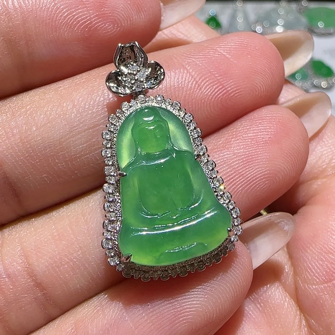 【闪购商品】颈饰18K金镶嵌翡翠天然